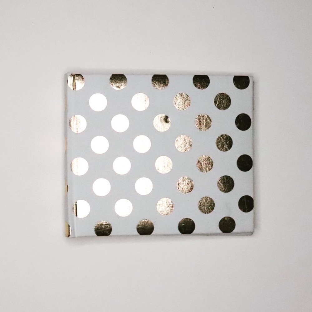 Gold and White Polka Dot Photo Albun